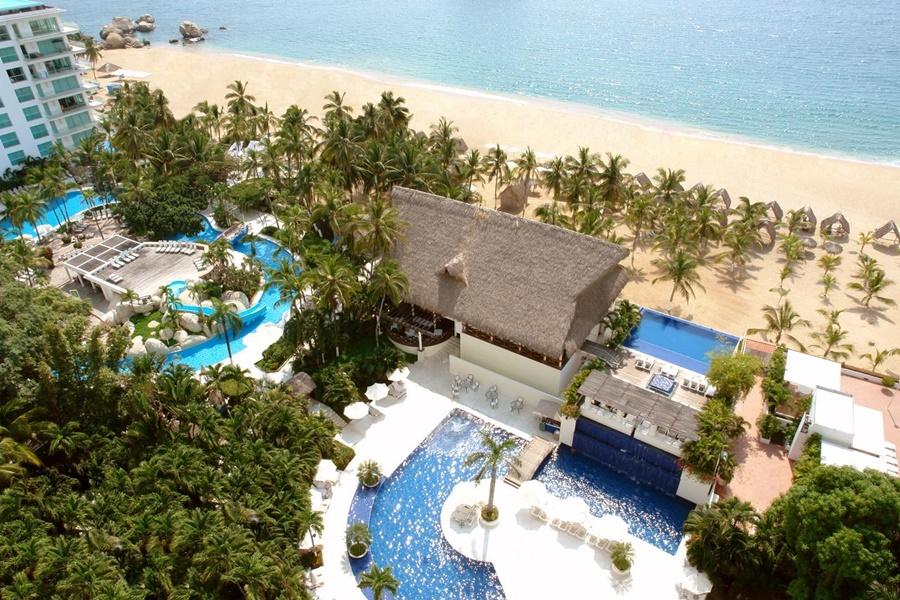 Emporio Acapulco Hotel Екстериор снимка Aerial view of the resort