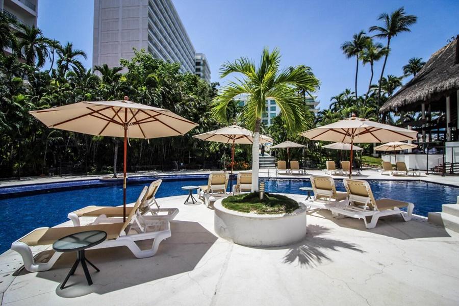 Emporio Acapulco Hotel Екстериор снимка Pool at the hotel