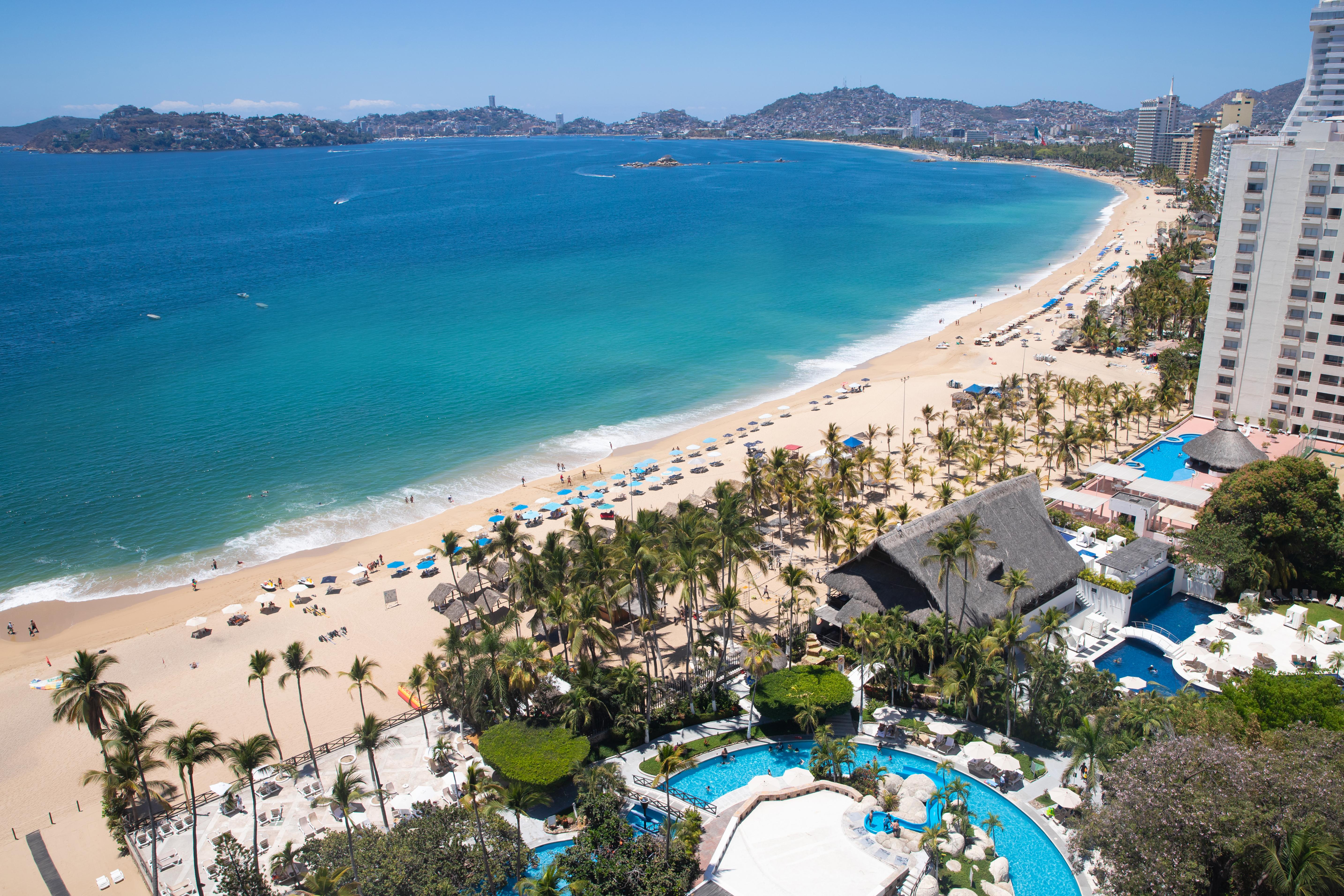 Emporio Acapulco Hotel Екстериор снимка Aerial view of the Bay of Acapulco